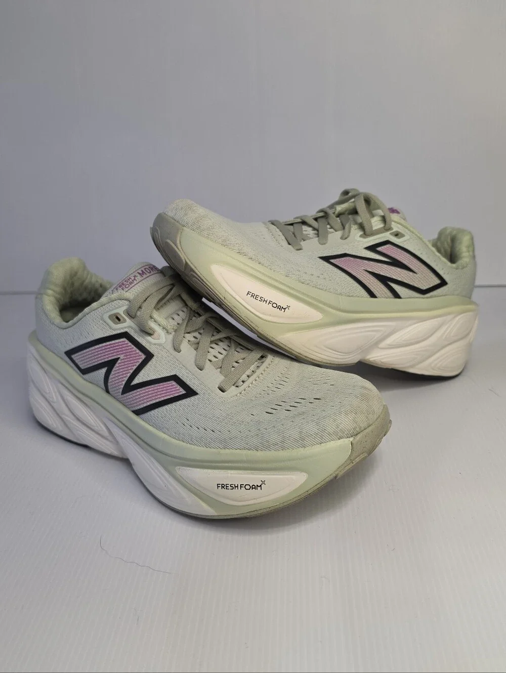 New Balance Women's Fresh Foam X More v5 running shoes Size 8.5 D
